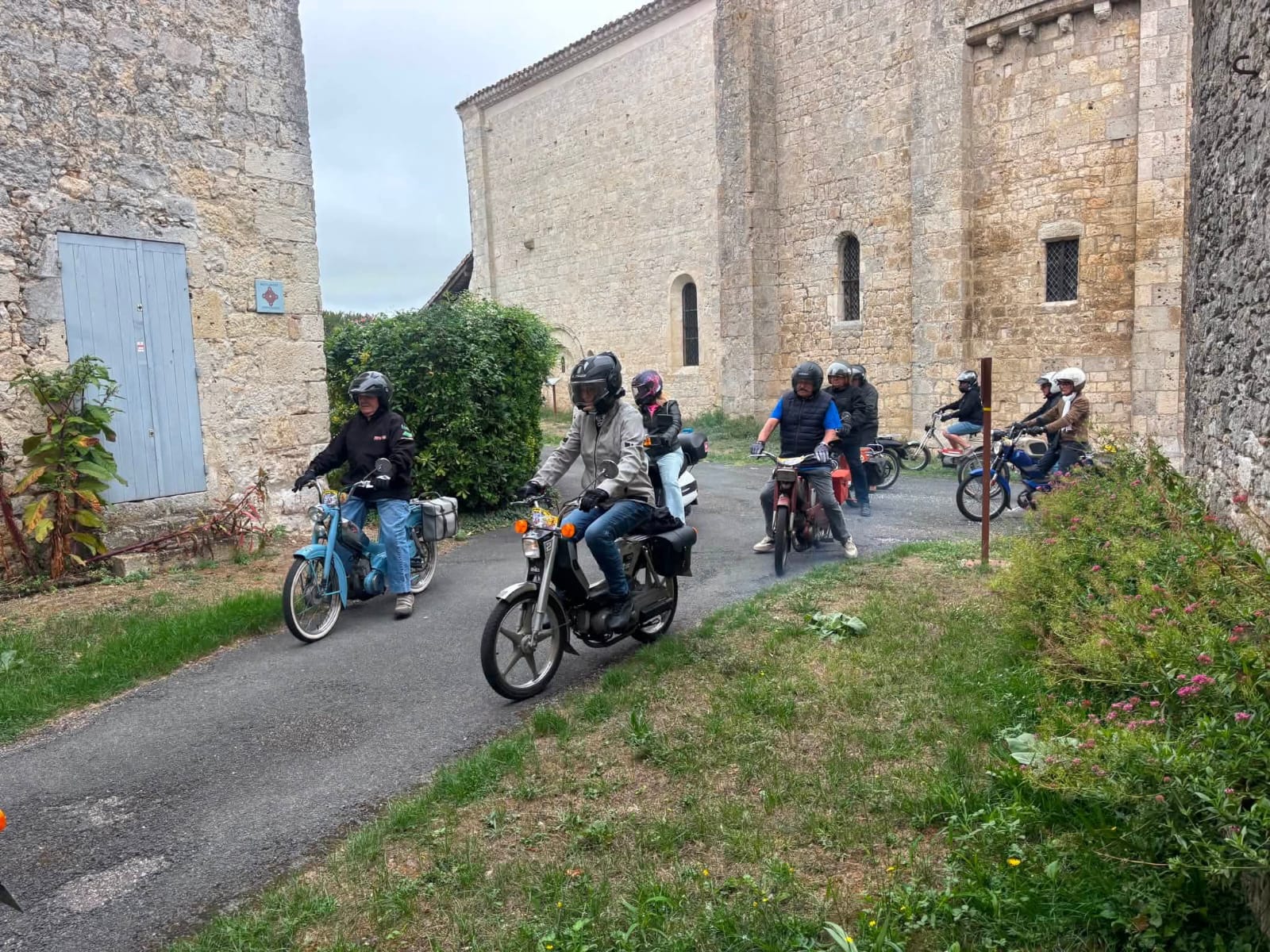 motocyclettes anciennes à Frespech